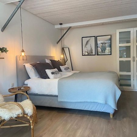 Loft 8 Linden Villa Bagian luar foto