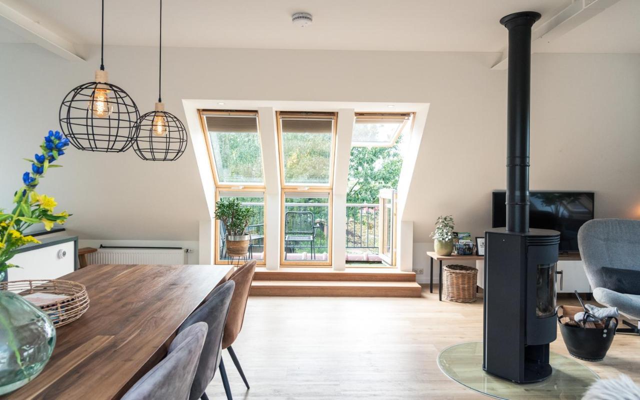 Loft 8 Linden Villa Bagian luar foto